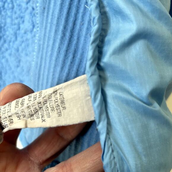 L.L. Bean Quilted Vest Size M Blue Fleece Lined Warm Winter Layering Outdoors - Picture 9 of 9